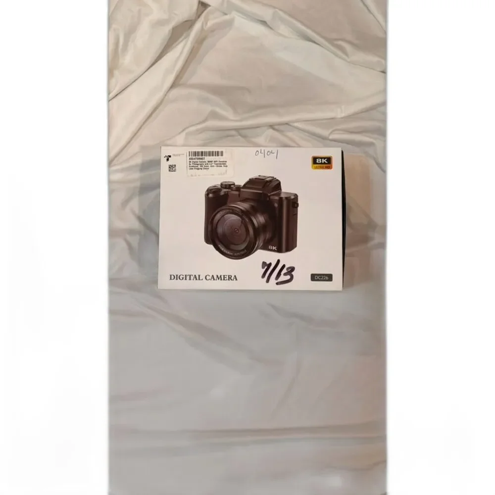 Digital Camera DC226 8K Ultra HD Vlogging Camera with Lens Black New Sealed
